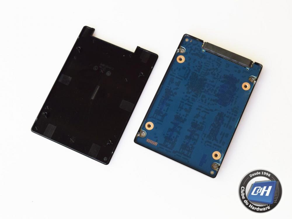 wd_blue_ssd_1TB-04.jpg