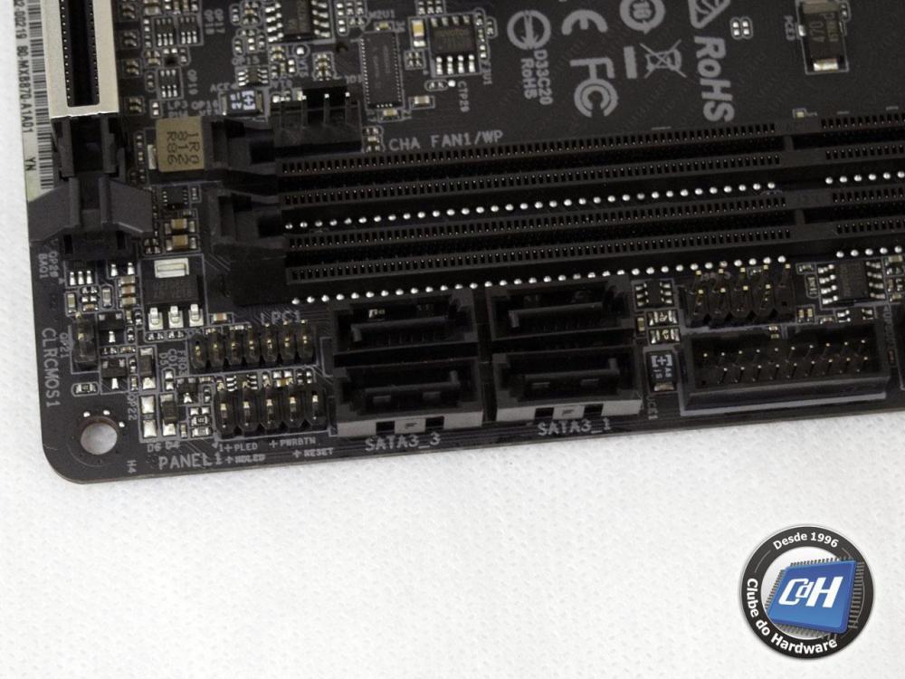 ASRock-B450GamingITX-ac-05.jpg