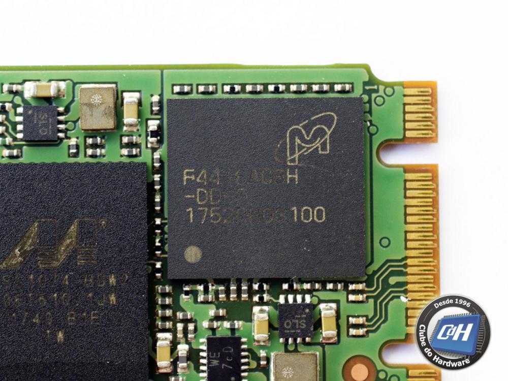 micron110-256GB-05.jpg