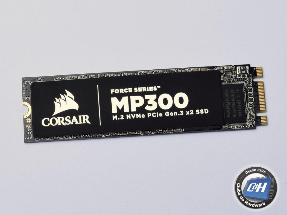 corsairMP300-02.jpg