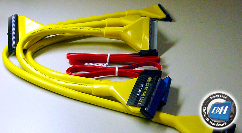 Placa-Mãe Chaintech CT-7NJS Zenith