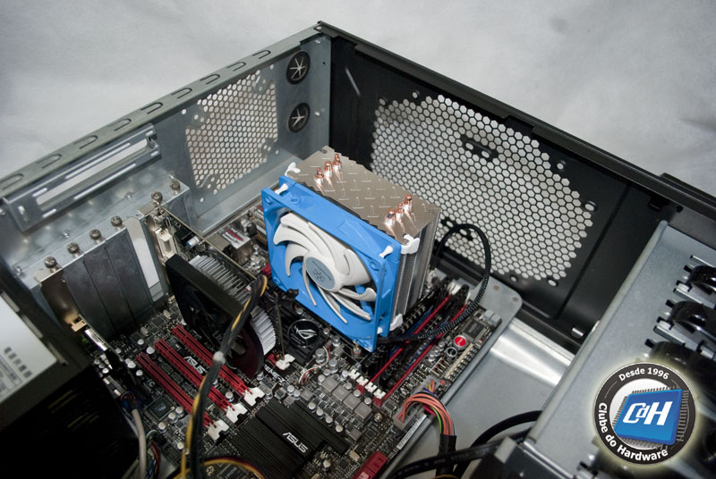 Qual a melhor posição para instalar um cooler tipo torre?