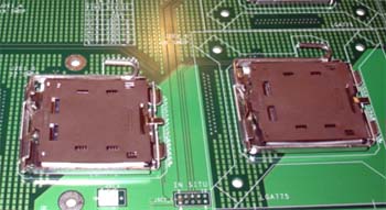 Cobertura do Lançamento dos Chipsets Intel 915, Intel 925 e Soquete 775