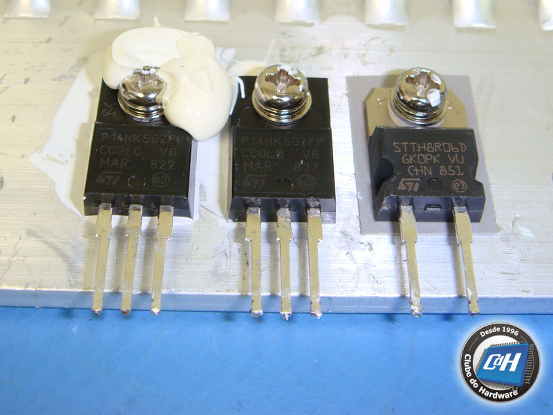 Fonte de alimentação OCZ StealthXStream 400 W