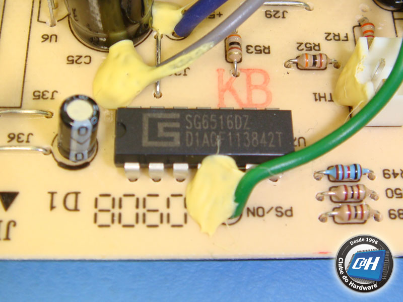 Fonte de alimentação OCZ StealthXStream 400 W