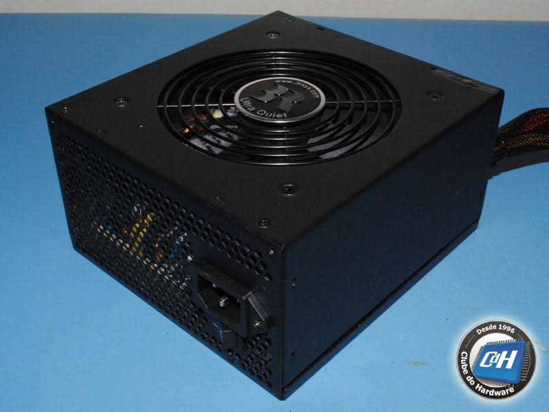 Teste da Fonte de Alimentação 3R System AK6-600M Teste da Fonte de Alimentação 3R System AK6-600M