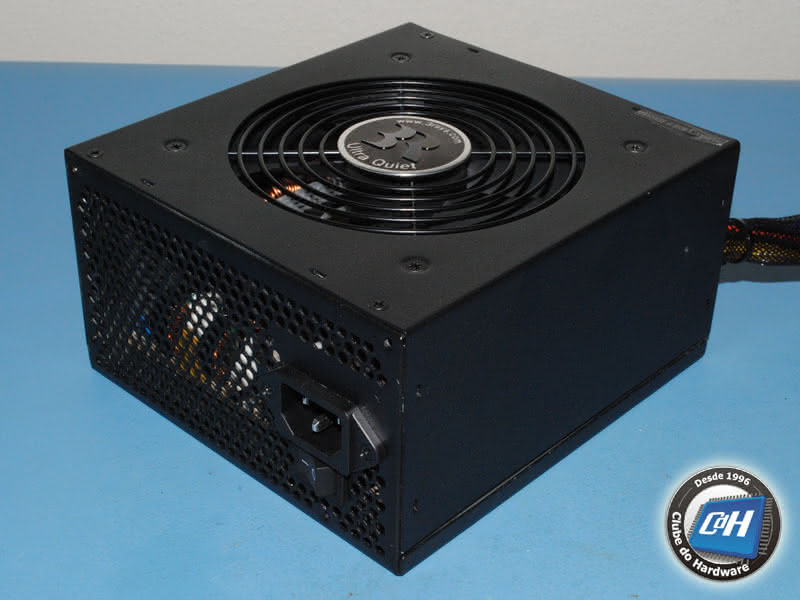 Teste da Fonte de Alimentação 3R System AK6-500M Teste da Fonte de Alimentação 3R System AK6-500M