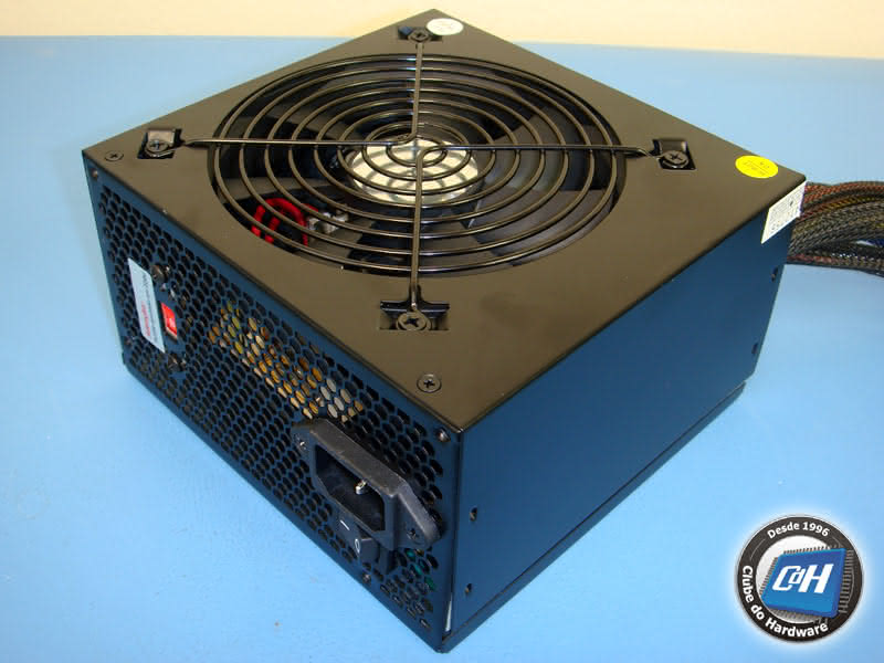 Teste da Fonte de Alimentação Akasa Essential Power 350 W Teste da Fonte de Alimentação Akasa Essential Power 350 W