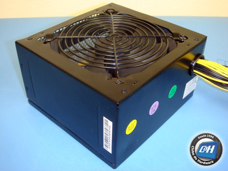 Teste da Fonte de Alimentação Empire EMP-680-BRHE Teste da Fonte de Alimentação Empire EMP-680-BRHE