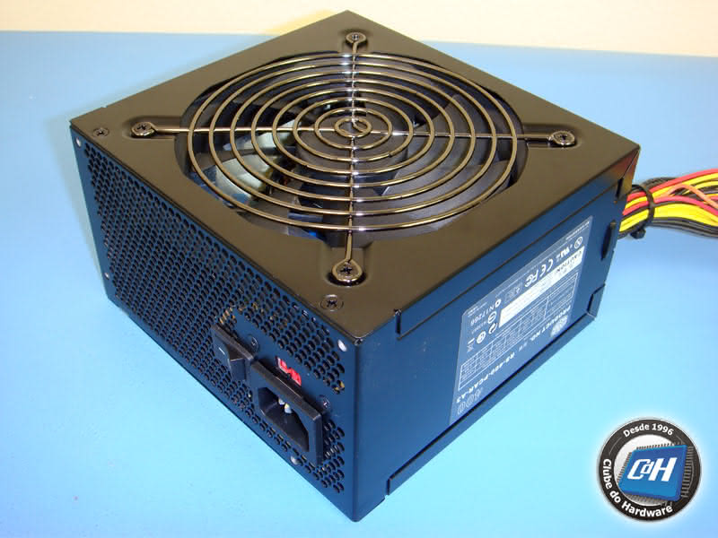 Teste da Fonte de Alimentação Cooler Master eXtreme Power Plus 400 W