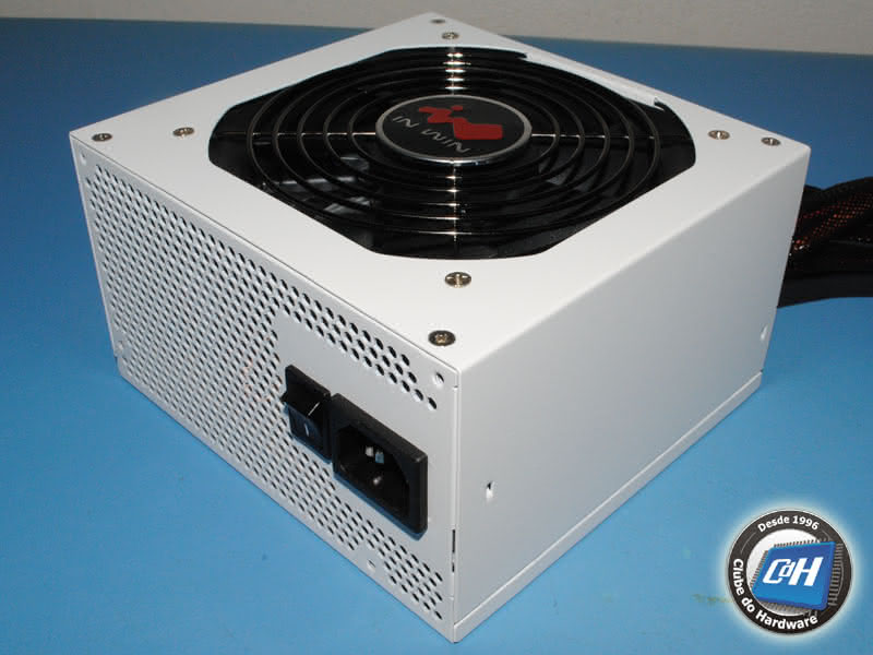 Teste da Fonte de Alimentação In Win GreenMe 750 W Teste da Fonte de Alimentação In Win GreenMe 750 W