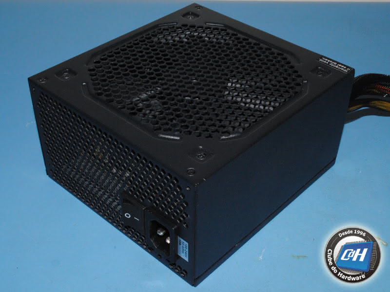 Teste da Fonte de Alimentação Rosewill HIVE 650 W Teste da Fonte de Alimentação Rosewill HIVE 650 W