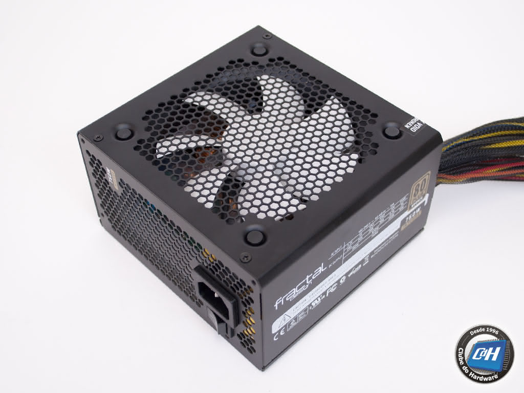 Teste da Fonte de Alimentação Fractal Design Integra R2 750 W Teste da Fonte de Alimentação Fractal Design Integra R2 750 W