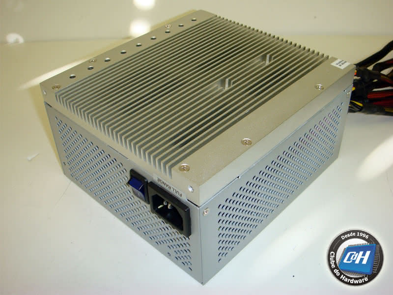 Teste da Fonte de Alimentação SilverStone Nightjar 400 W Teste da Fonte de Alimentação SilverStone Nightjar 400 W