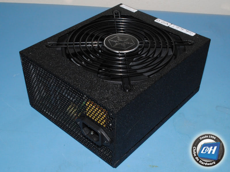 Teste da Fonte de Alimentação SilverStone Strider Gold Evolution 750 W Teste da Fonte de Alimentação SilverStone Strider Gold Evolution 750 W
