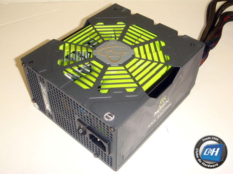 Teste da Fonte de Alimentação XFX 650 W XXX Edition Teste da Fonte de Alimentação XFX 650 W XXX Edition