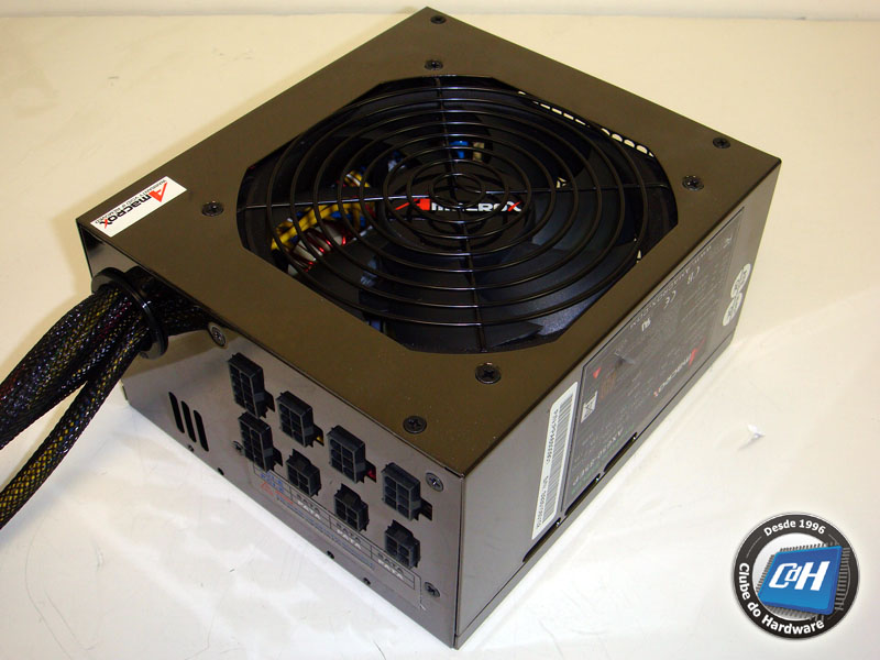 Fonte de alimentação Amacrox Free Style 85PLUS 650 W