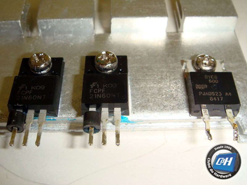 Fonte de alimentação Amacrox Free Style 85PLUS 650 W