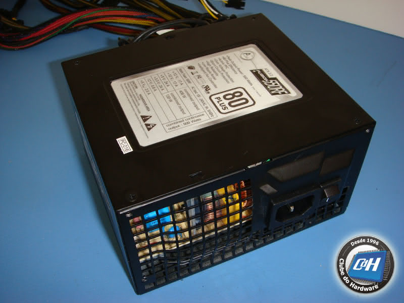 Teste da Fonte de Alimentação Arctic Cooling Fusion 550RF Teste da Fonte de Alimentação Arctic Cooling Fusion 550RF