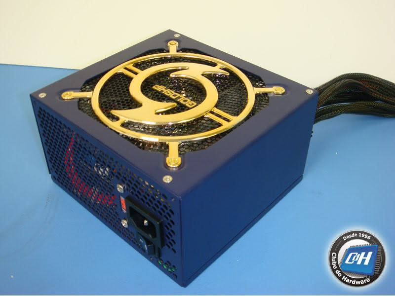 Teste da Fonte de Alimentação Goldship Real Power 600 W Teste da Fonte de Alimentação Goldship Real Power 600 W