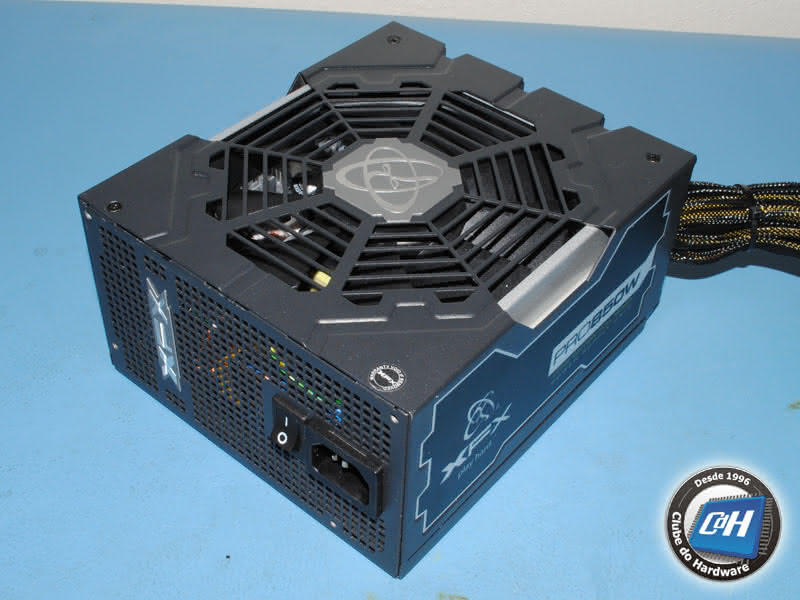 Teste da Fonte de Alimentação XFX PRO 850 W Teste da Fonte de Alimentação XFX PRO 850 W