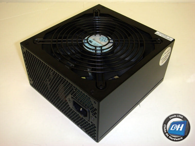 Teste da Fonte de Alimentação SilverStone Strider Plus 750 W Teste da Fonte de Alimentação SilverStone Strider Plus 750 W