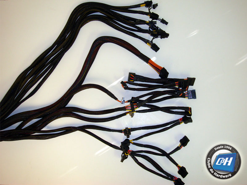 Fonte de Alimentação Corsair TX950W