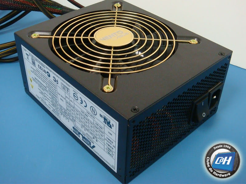 Teste da Fonte de Alimentação ASUS U-75HA 750 W Teste da Fonte de Alimentação ASUS U-75HA 750 W