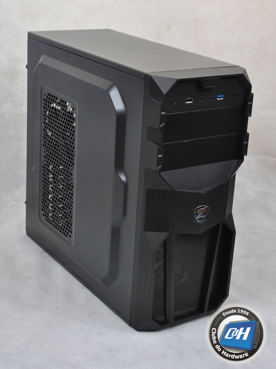 Teste do Gabinete Cougar MX200