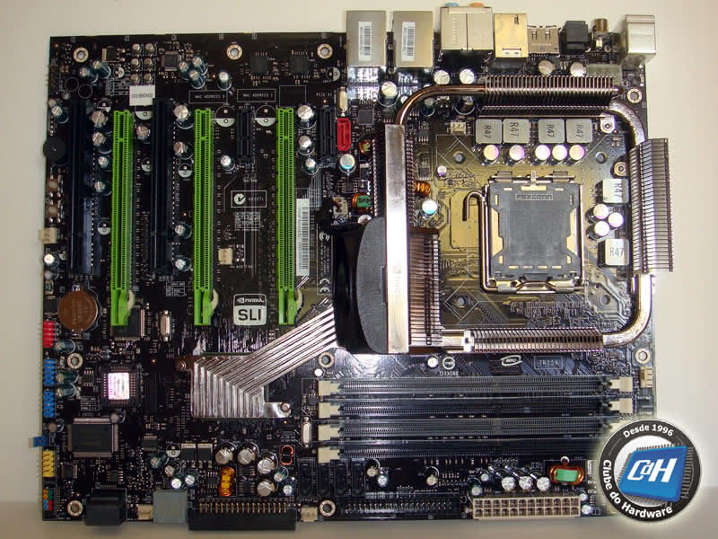 Placa-Mãe EVGA nForce 790i Ultra SLI