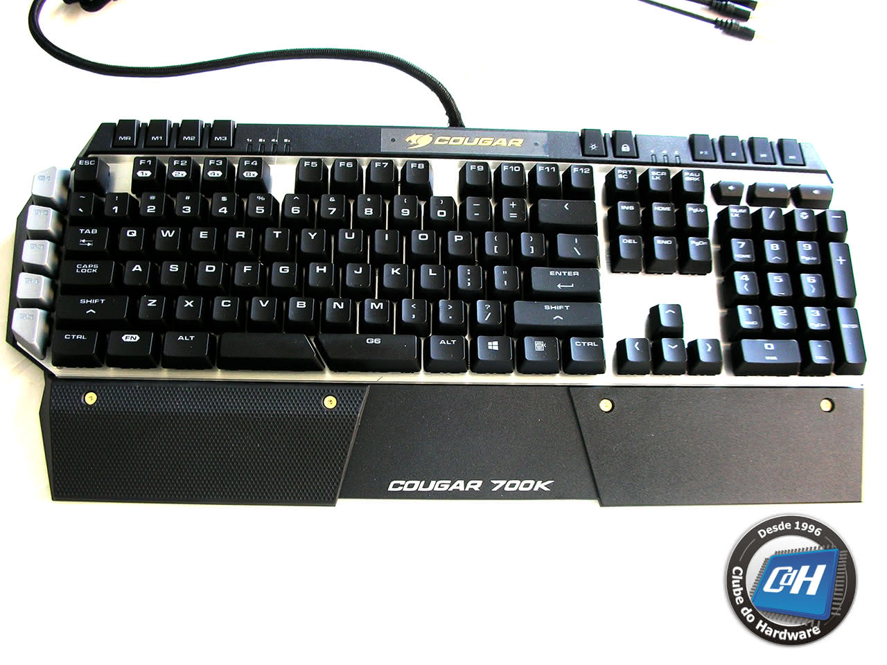 Mais informações sobre "Teste do Teclado 700K da Cougar"