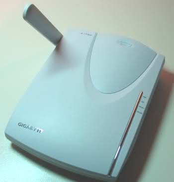 Gigabyte GN-A17GU (Access Point 802.11g) e GN-WMAG (Placa de rede PCMCIA 802.11b/g)