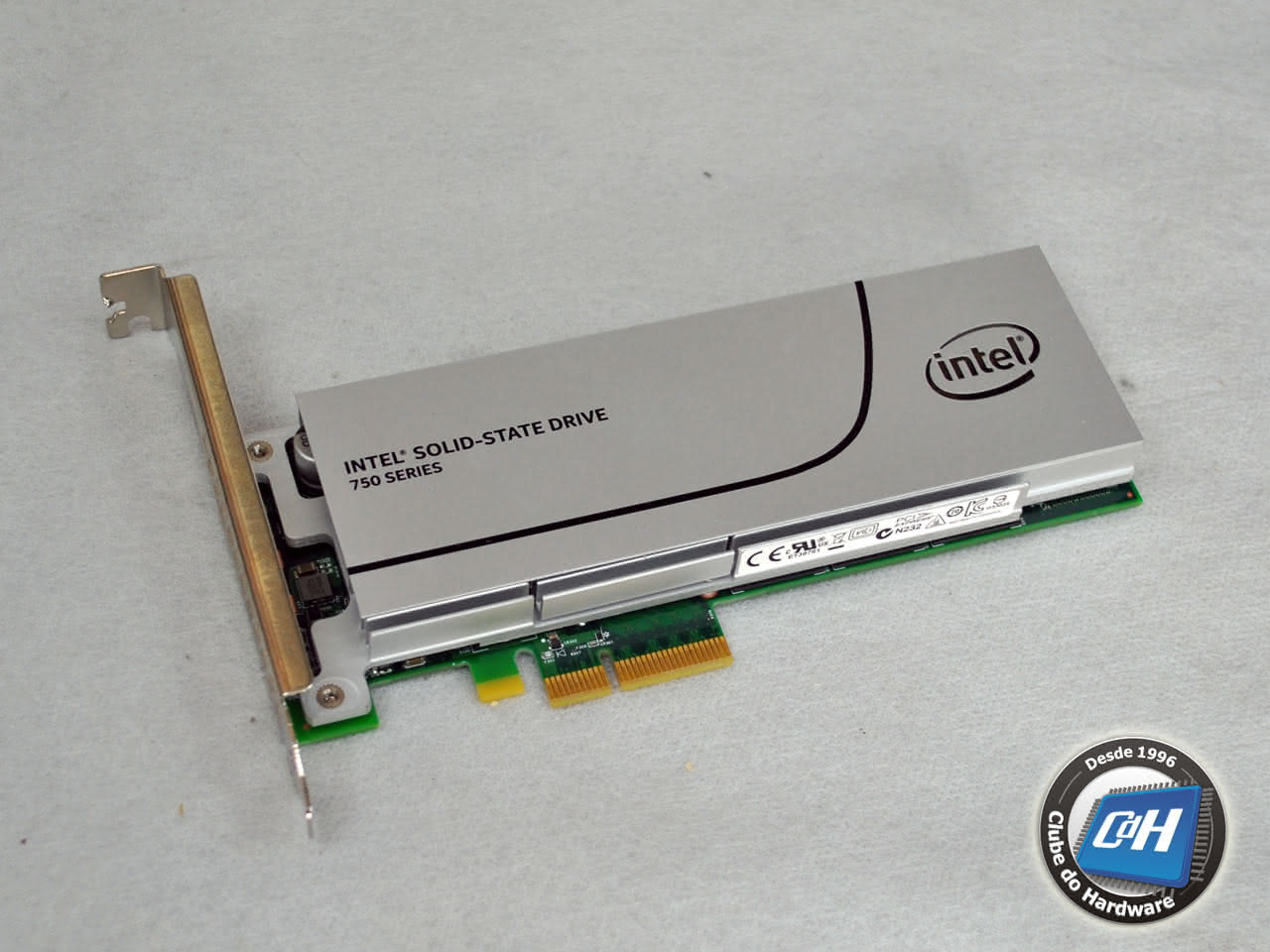 Teste da Unidade SSD Intel SSD 750 Series 1,2 TiB