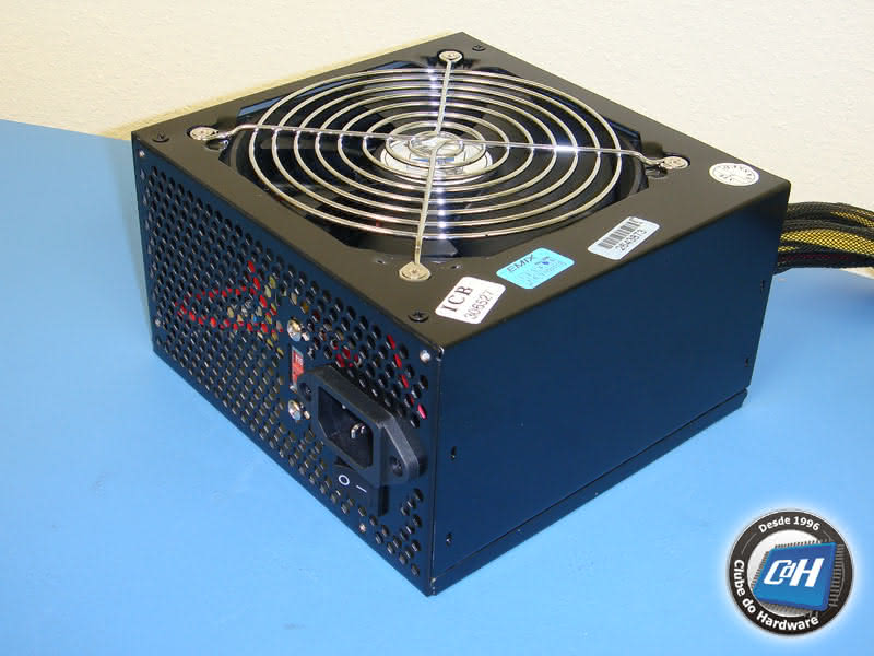 Teste da Fonte de Alimentação Powerstrike 500 W