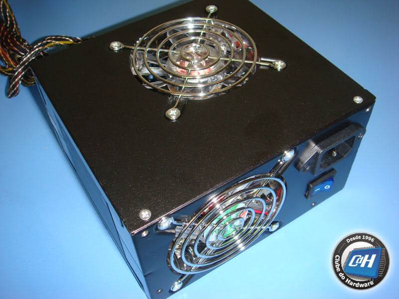 Teste da Fonte de Alimentação MSI Turbostream 600 W Teste da Fonte de Alimentação MSI Turbostream 600 W